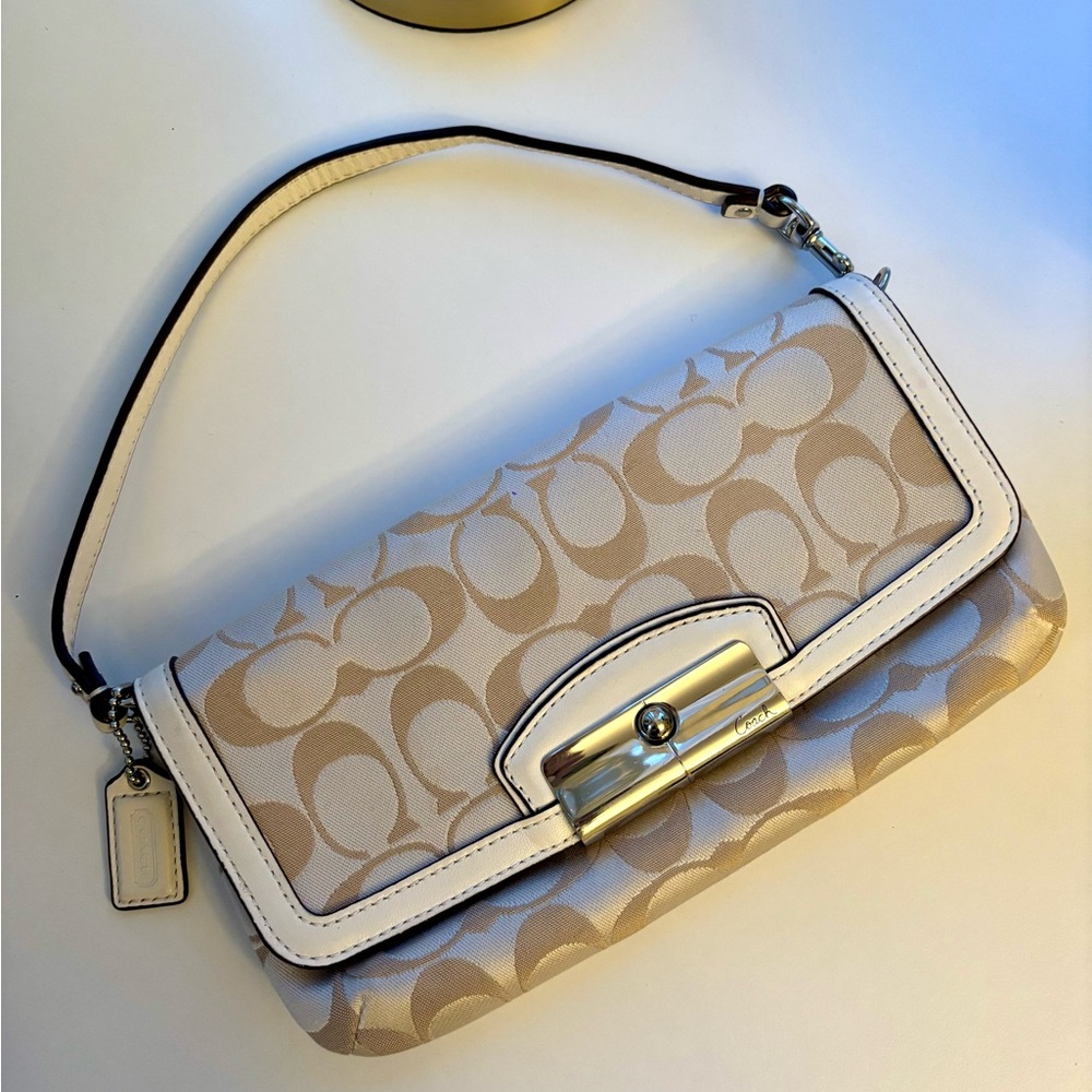 🤍Coach Beige and White Mini bag🤍
